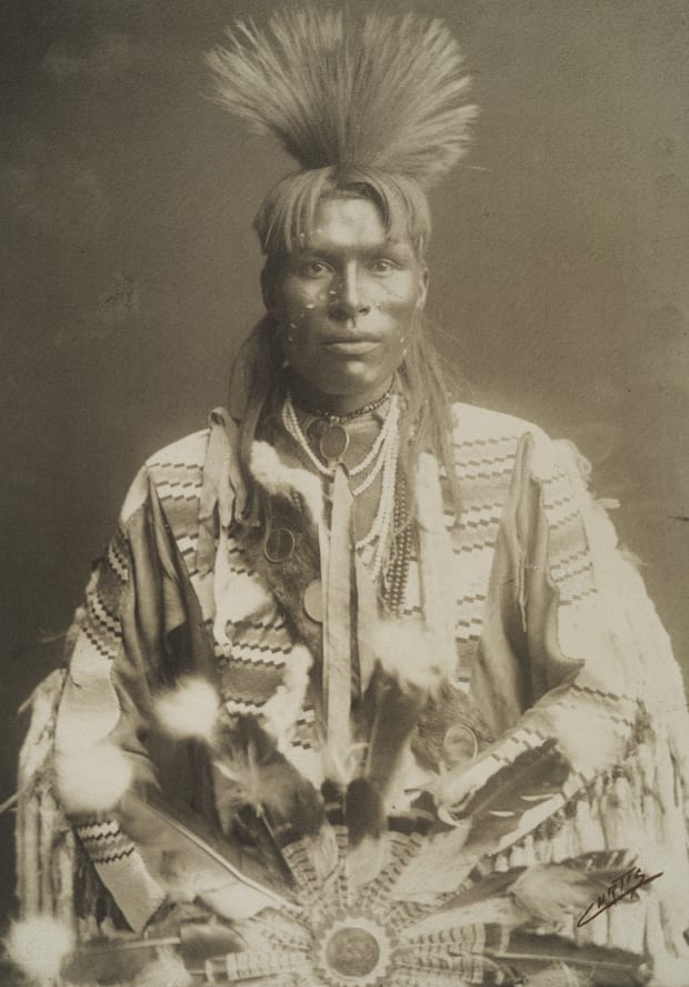 10_nypl_native-american_blackfoot.jpg