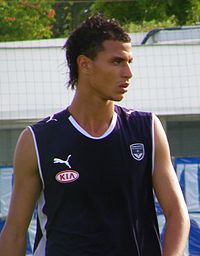 200px-Marouane_Chamakh_2009.jpg