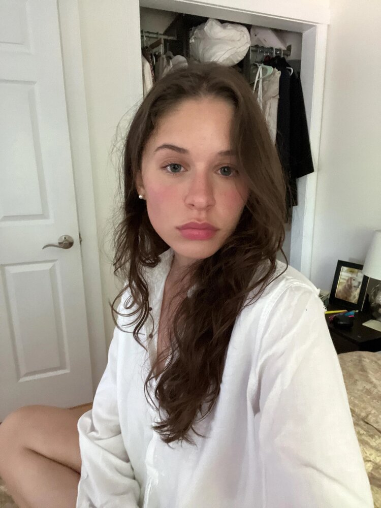 21f-rate-me-pls-v0-172cta5a5i3b1.jpg