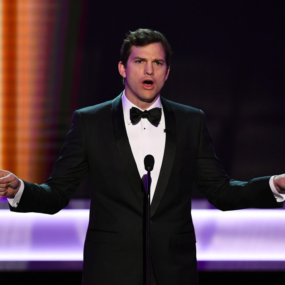 Ashton-Kutcher-Opening-Video-2017-SAG-Awards.jpg