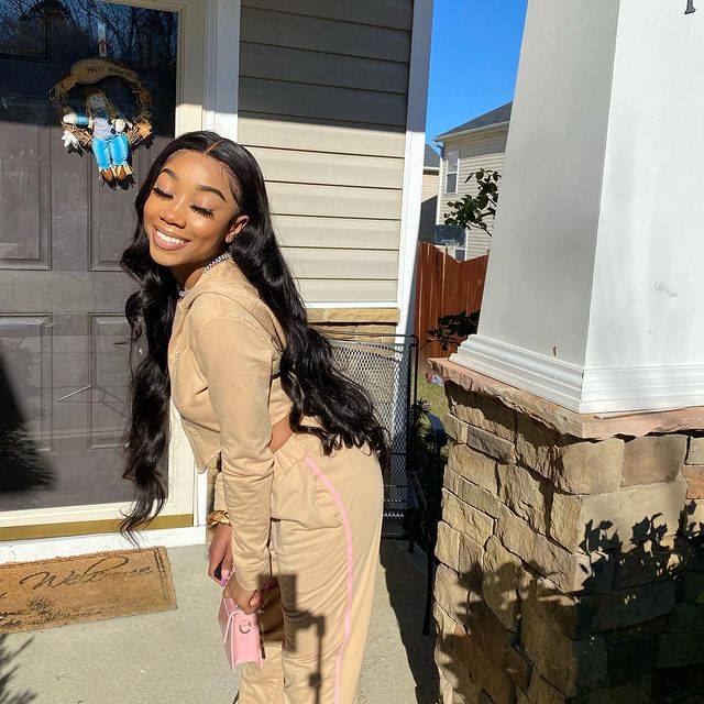 charming body wave wigs-3.jpg