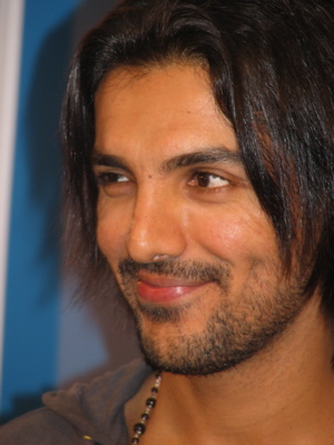 John_Abraham_2006.jpg