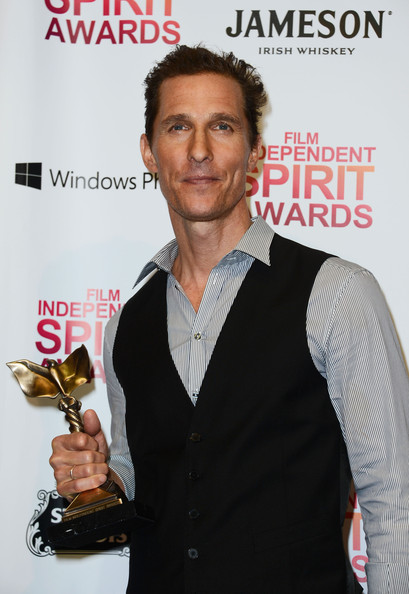 Matthew+McConaughey+2013+Film+Independent+BHV9ZmWpczil.jpg