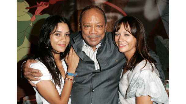 quincy-jones-with-daughters.png