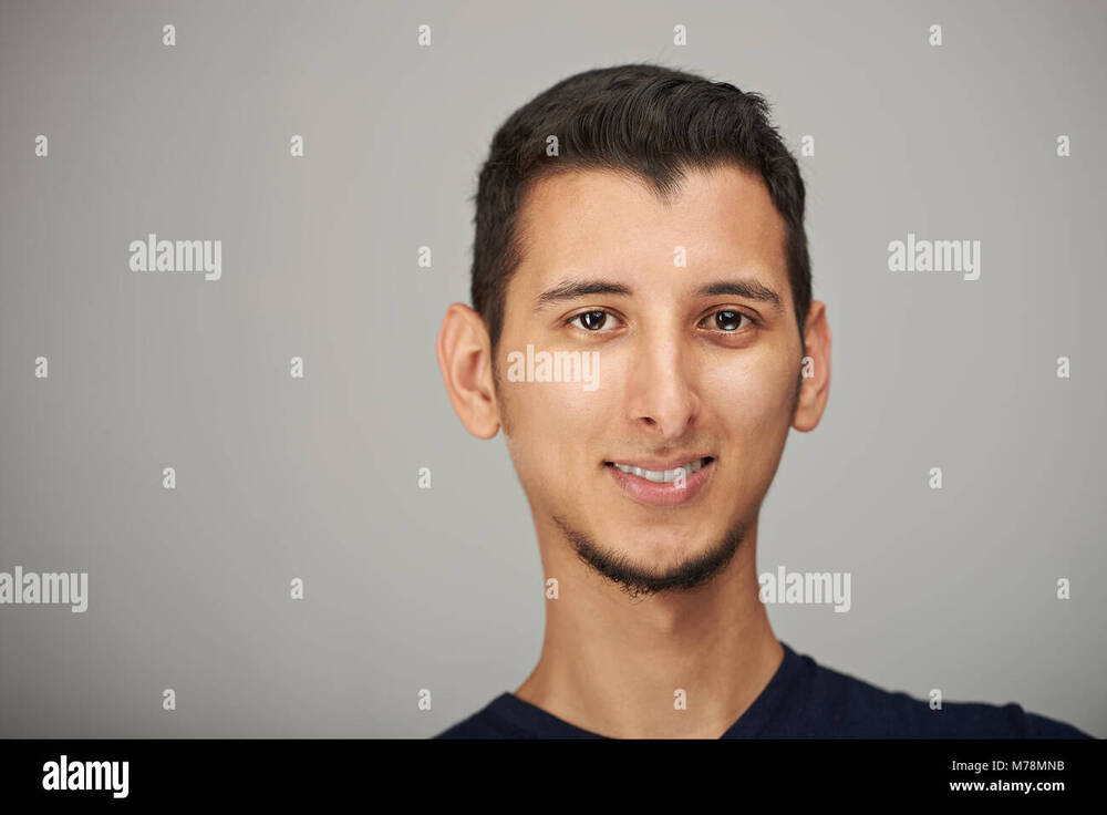 ung-hispanic-man-headshot-of-smiling-latino-M78MNB.jpg