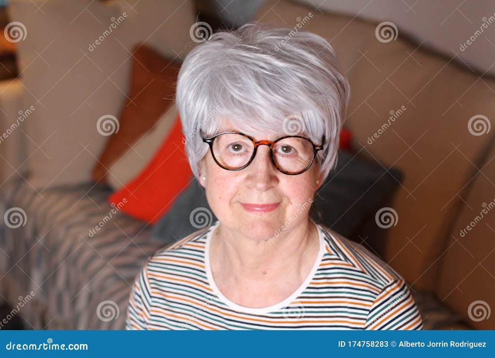 years-old-woman-home-174758283.jpg