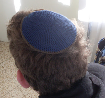 Kippah+action.jpg