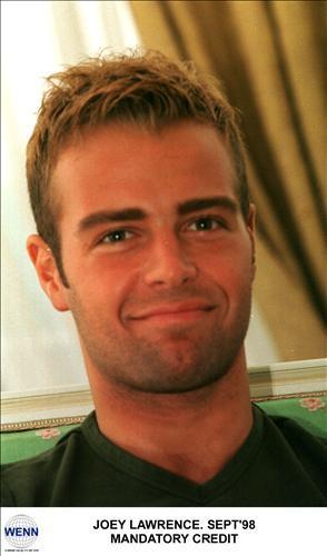 joey-lawrence--sept-.jpg