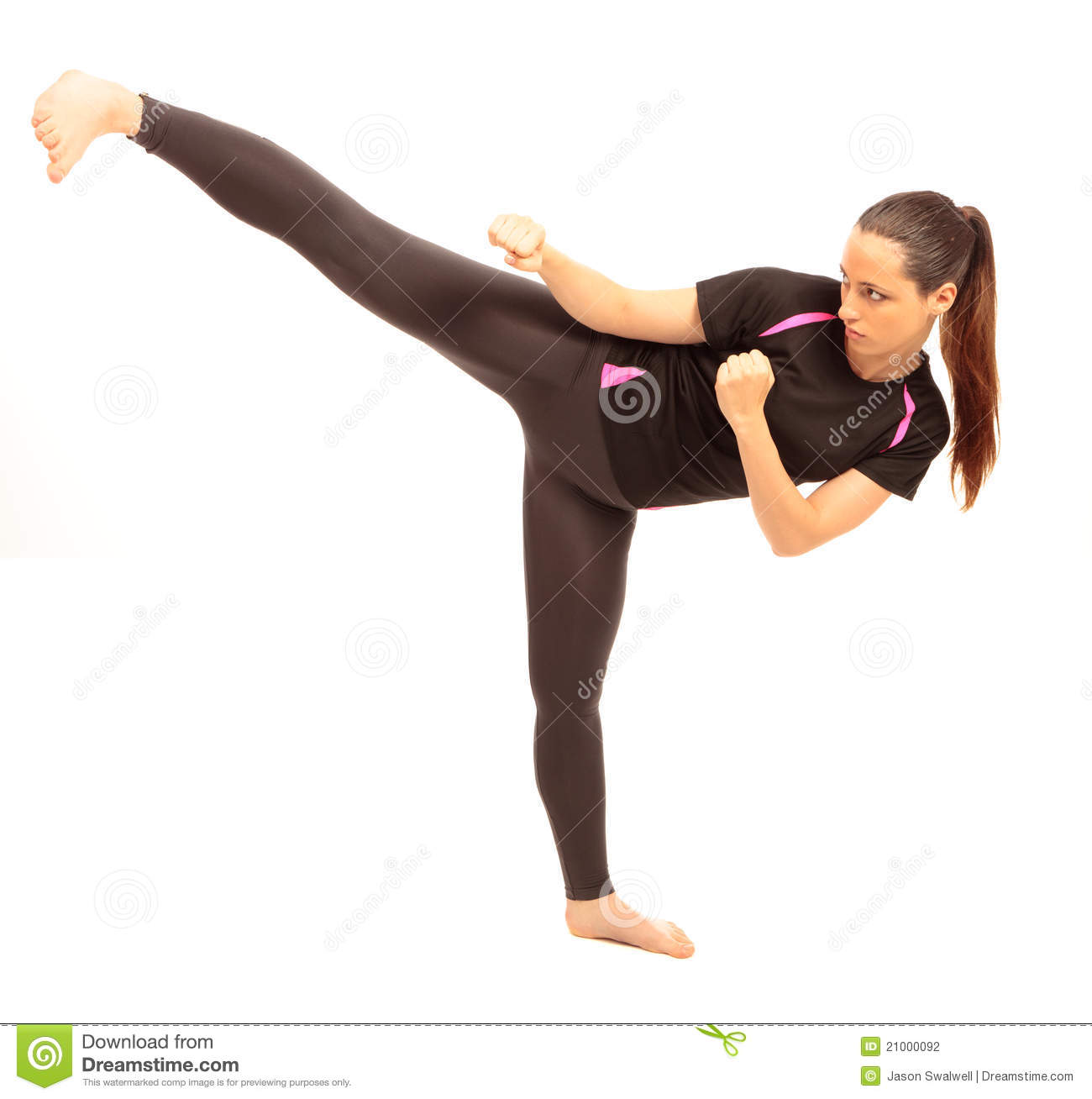 karate-kick-21000092.jpg