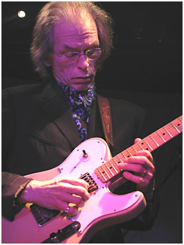 steve_howe_01.jpg