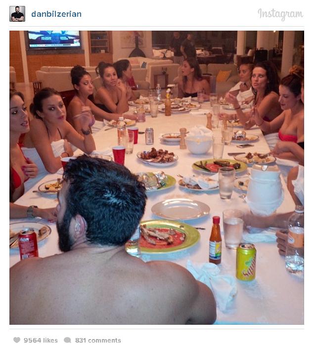 Dan-Bilzerian-et-ses-bimbos.jpg