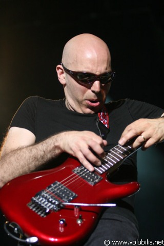 joe_satriani_06.jpg